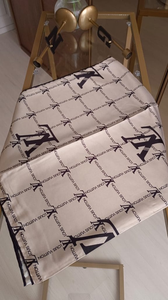 Louis Vuitton(LV) Marka Twill İpek Eşarp
